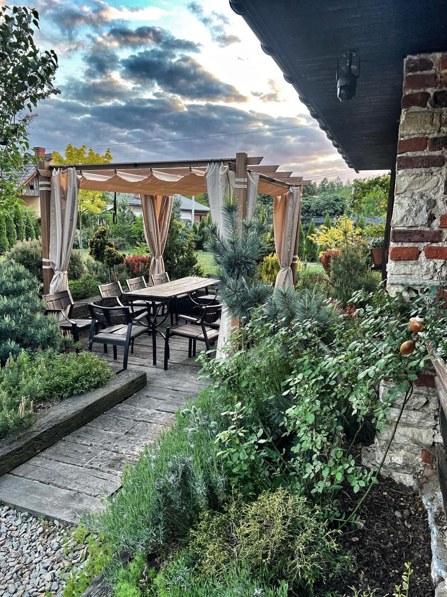 Malinowa Chatka Jankowice  Buitenkant foto